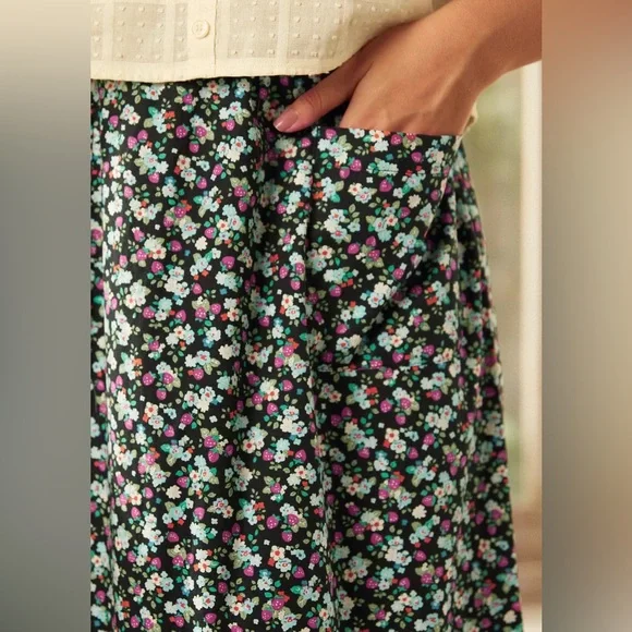 NWOT ModCloth Field of Dreams Strawberry Maxi Skirt - Picture 2 of 6